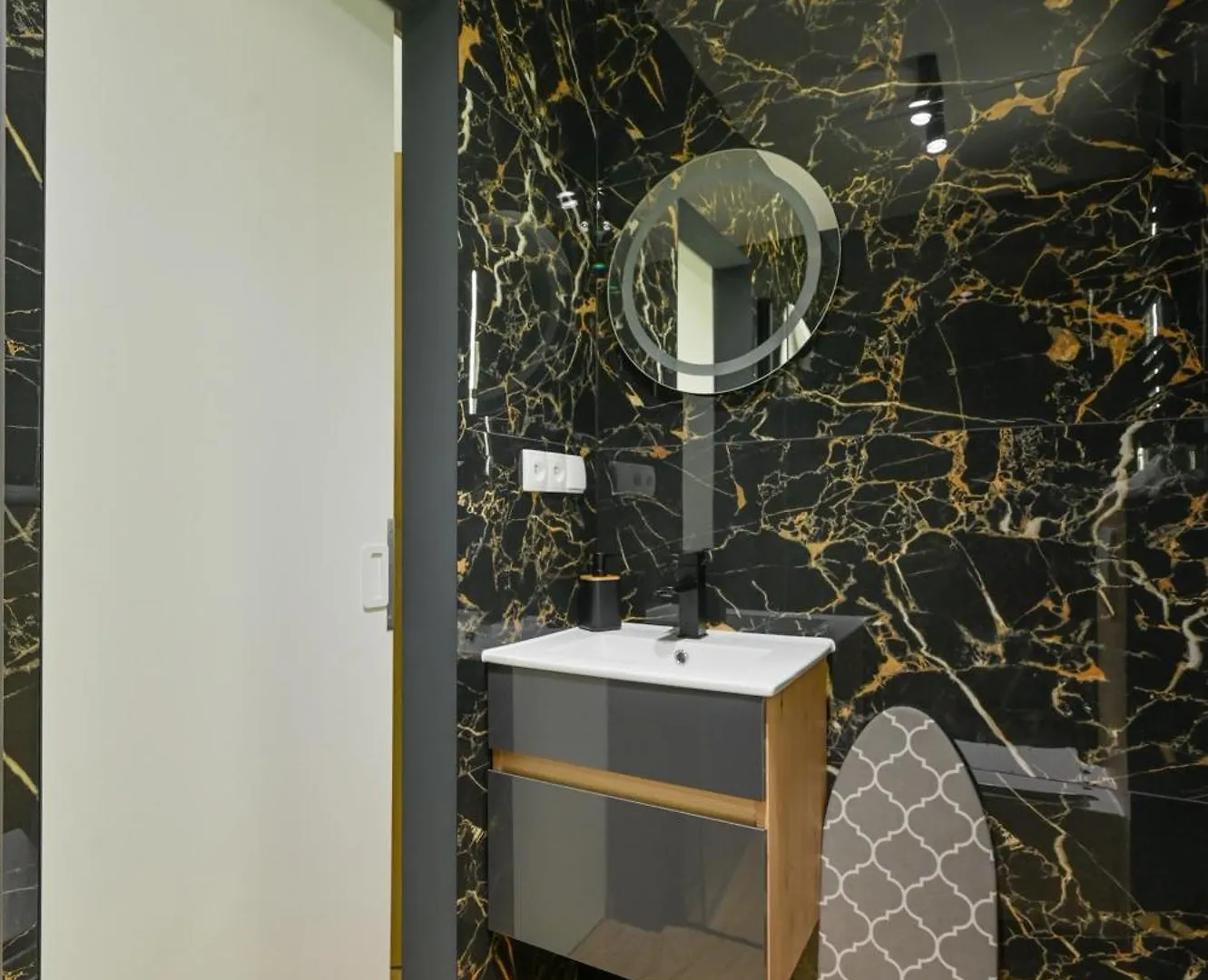 Apartman Jacuzzi Berka Apartamenty Krakkó