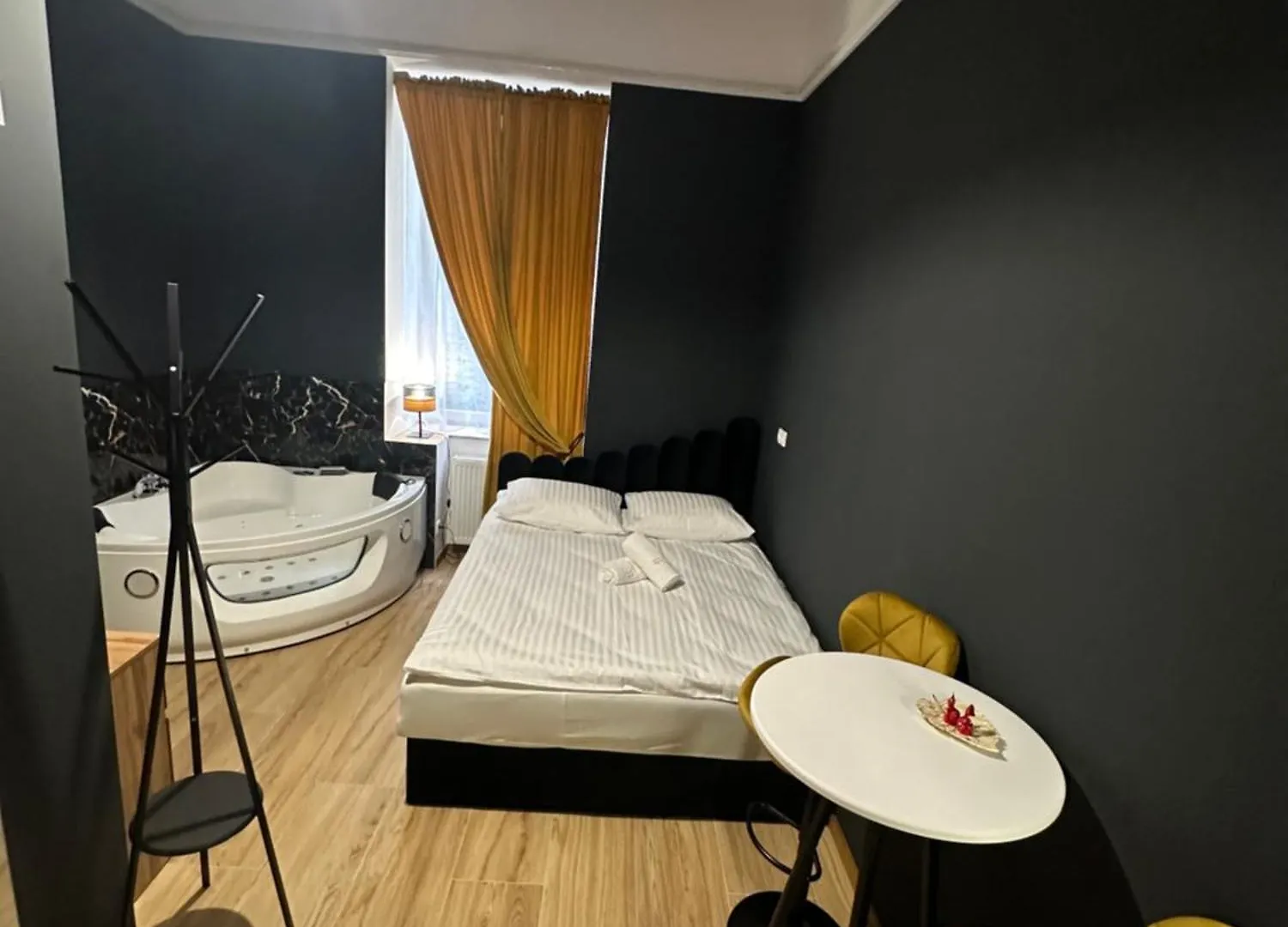 Apartman Jacuzzi Berka Apartamenty Krakkó